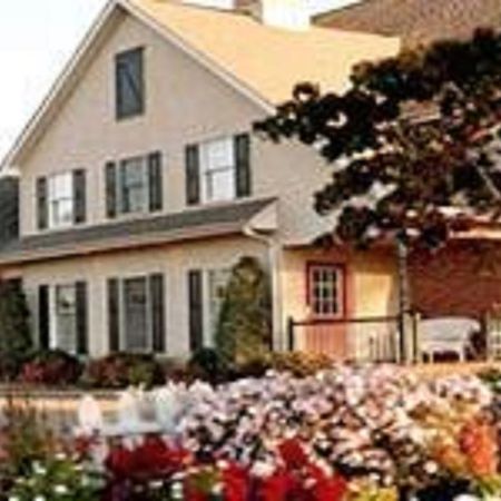 Country Living Inn Smoketown  Esterno foto